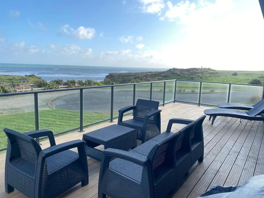 Luxury Absolute Ocean View Lodge Waverley Town District Exterior photo