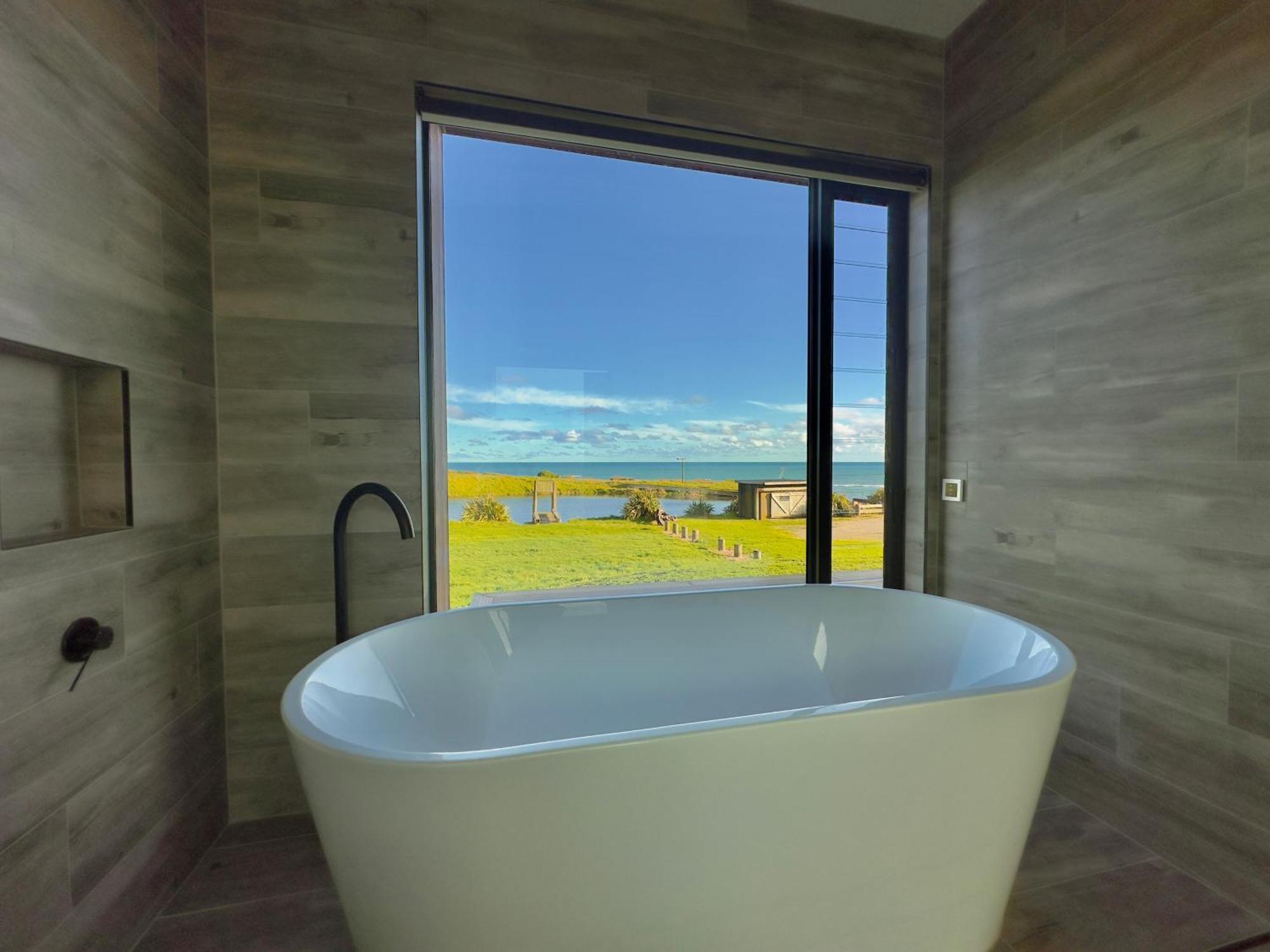 Luxury Absolute Ocean View Lodge Waverley Town District Exterior photo