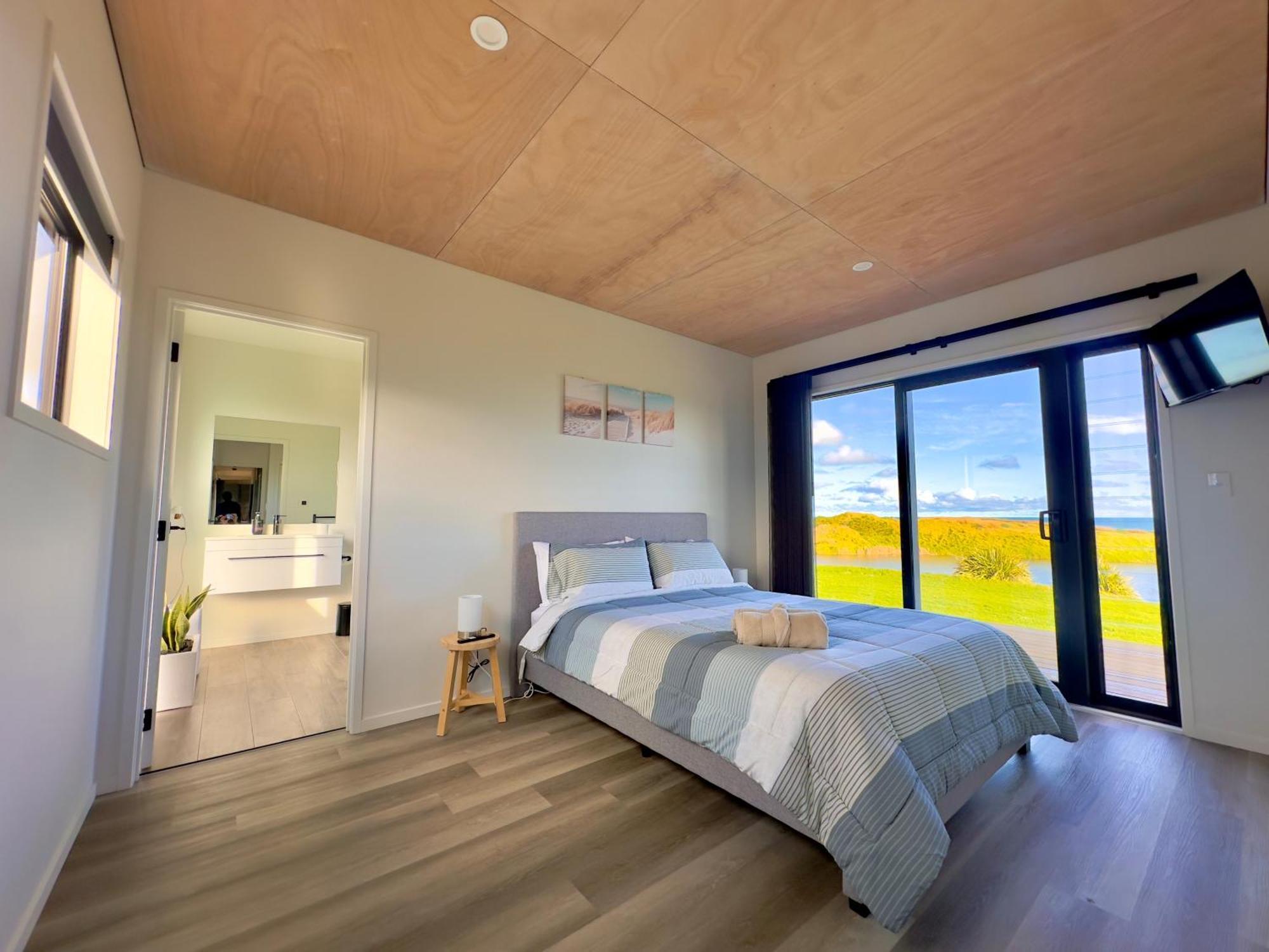 Luxury Absolute Ocean View Lodge Waverley Town District Exterior photo