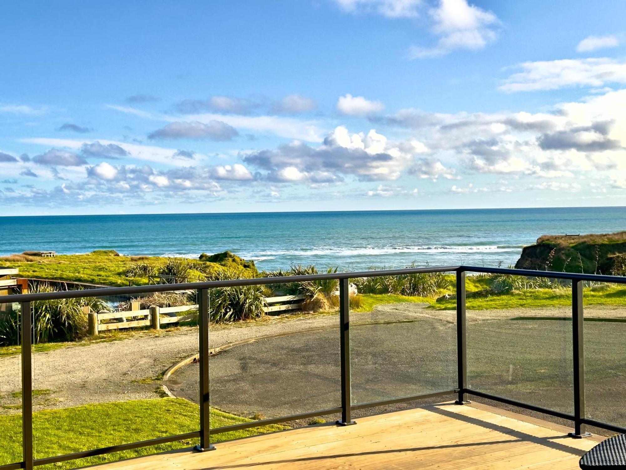 Luxury Absolute Ocean View Lodge Waverley Town District Exterior photo