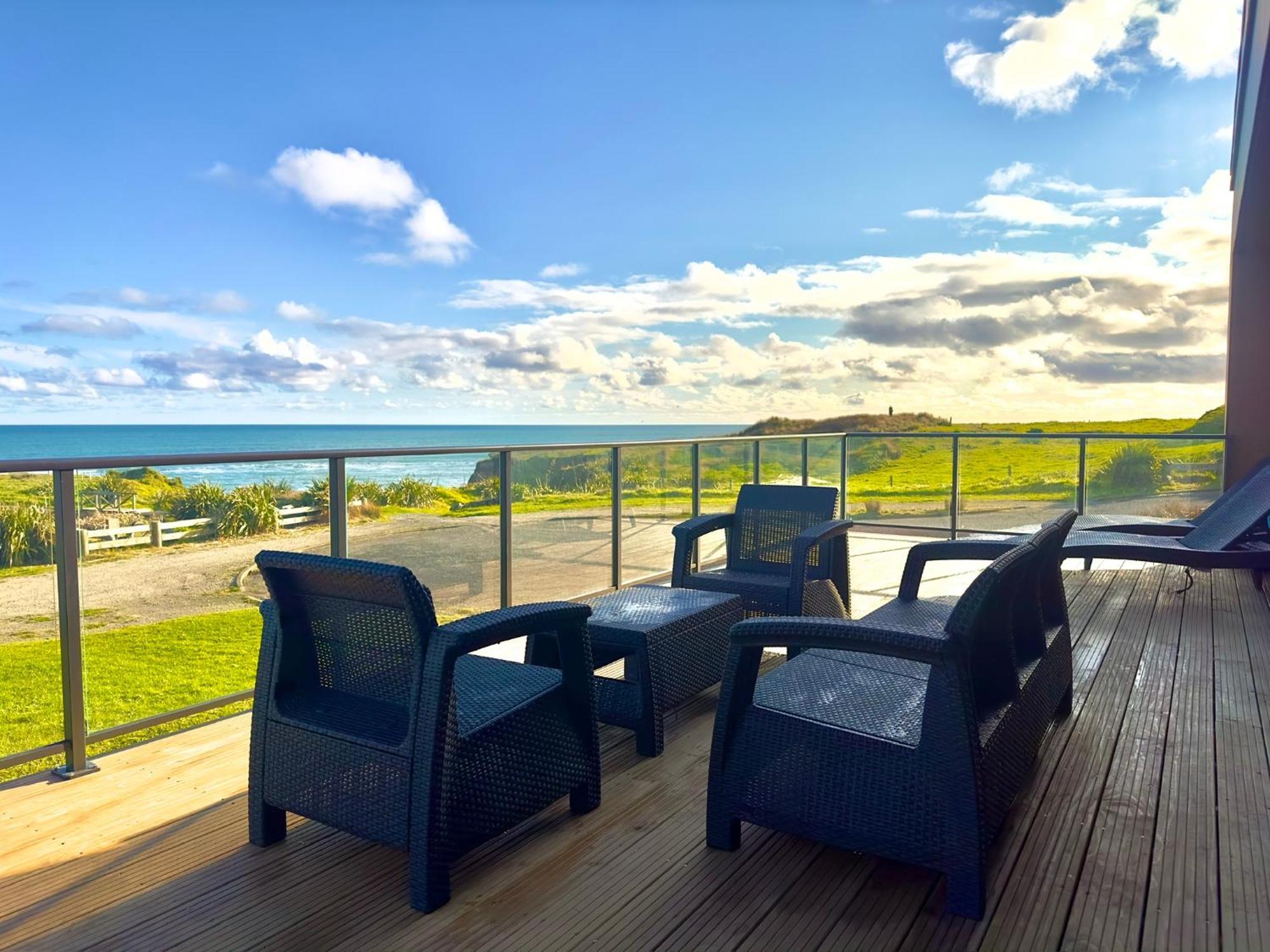Luxury Absolute Ocean View Lodge Waverley Town District Exterior photo